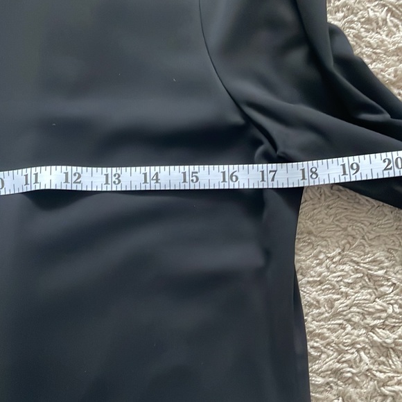 HANEY Black Long Sleeve Cocktail Dress - Picture 9 of 10